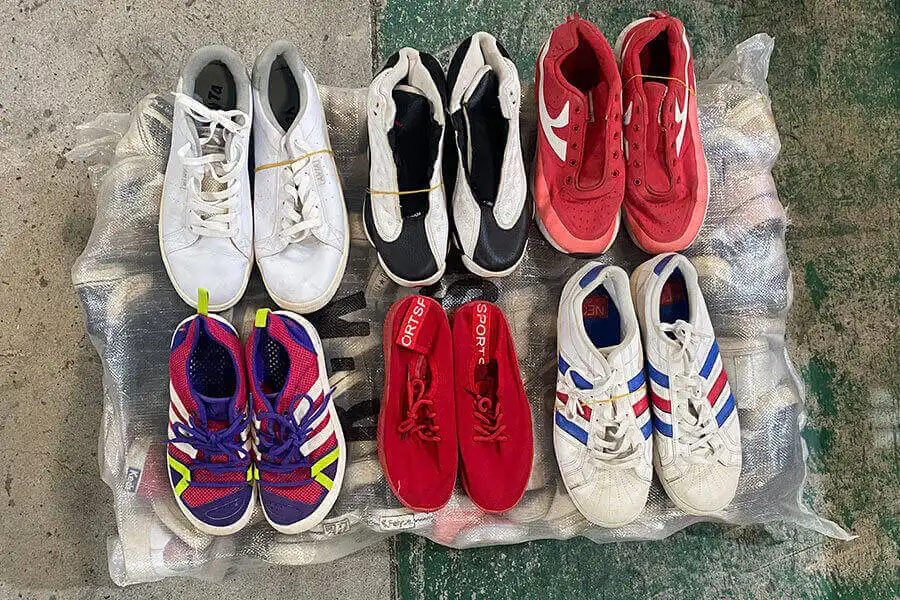 Chaussures usagées 2025